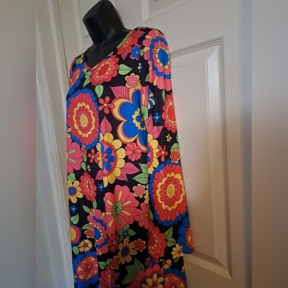 Deerose multicolored floral blouse size large - Picture 3 of 7